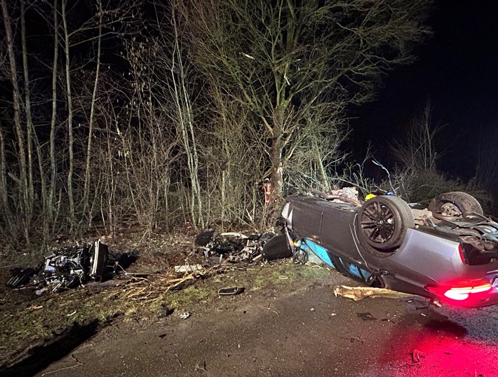 FW-PI: Schwerer Verkehrsunfall auf der BAB23 bei Tornesch - Autofahrer lebensbedrohlich verletzt