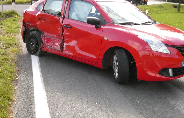 POL-HF: Suzuki-Fahrerin bei Unfall verletzt- Vorfahrt missachtet