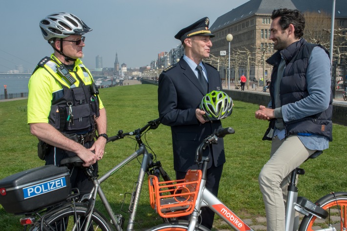 POL-D: Veranstaltungshinweis - Presse- und Fototermin - Fahrradsaison 2019 - Düsseldorfer Polizei informiert - Beamte werben für Sicherheit