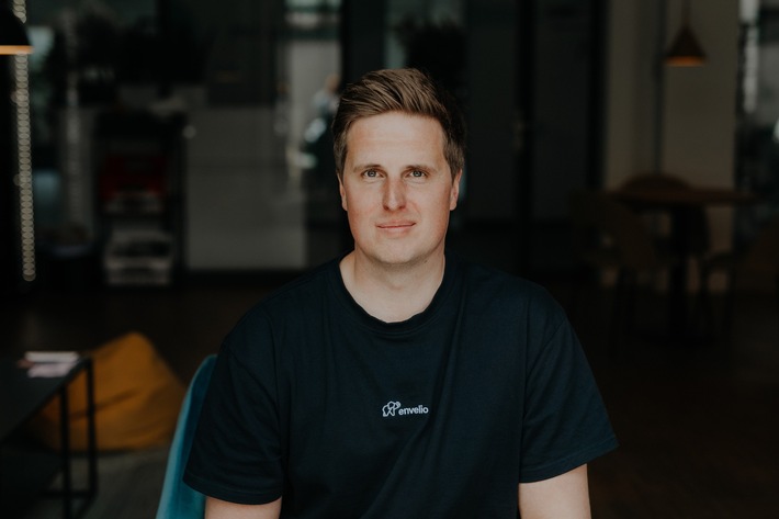 Kölner Kooperation: RheinNetz setzt neue Maßstäbe im Netzbetrieb und entwickelt in Zusammenarbeit mit envelio ein Niederspannungsleitsystem