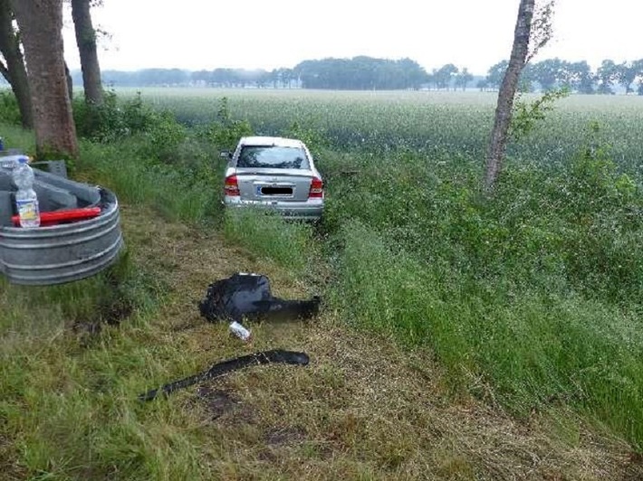 POL-CUX: Verkehrsunfall in Kirchwistedt- Unfallgegner unter dem Einfluss von Betäubungsmittel (Lichtbild in der Anlage)