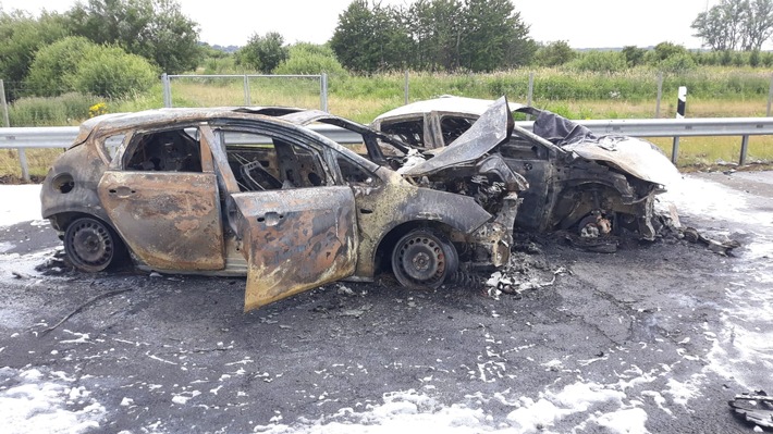 POL-STD: Tödlicher Verkehrsunfall auf der A26 - Die Polizei warnt vor Anrufe falscher Polizeibeamter