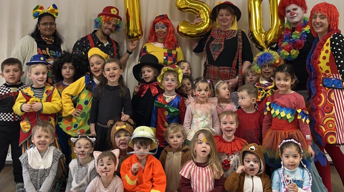 Neuer Meilenstein bei UV-Schutz in Kitas erreicht / Bundesweit 750. Kita als "Clever in Sonne und Schatten" ausgezeichnet