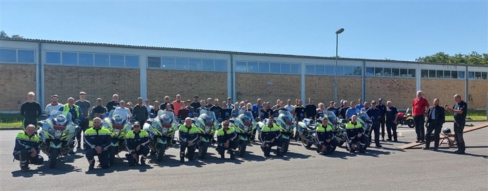 POL-PPKO: Erfolgreiche Veranstaltung: Motorradfahren mit der Polizei und Fahrlehrern