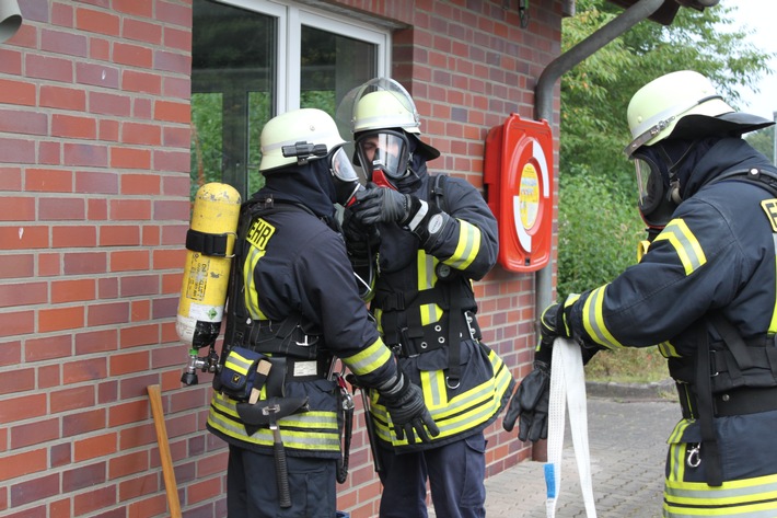 FW Lügde: 24 neue Atemschutzgeräteträger bei den Feuerwehren im lippischen Südosten