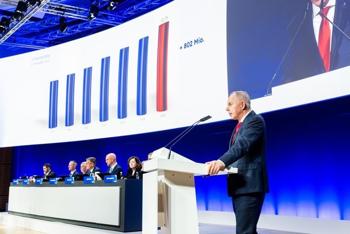 NOWEDA knackt 10-Milliarden-Umsatzmarke