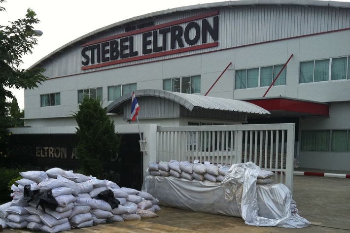 Flutkatastrophe in Thailand / Stiebel Eltron muss Werk evakuieren (mit Bild)