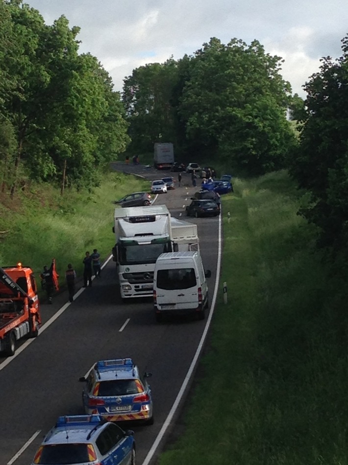 POL-PDMT: **Nachtrag**

Verkehrsunfall mit Personenschaden