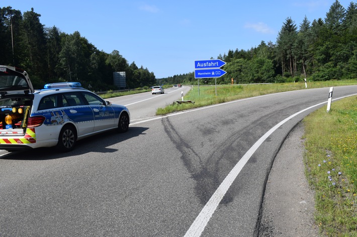 POL-PDKL: Unfallflucht auf der Autobahn endet auf der Landstraße