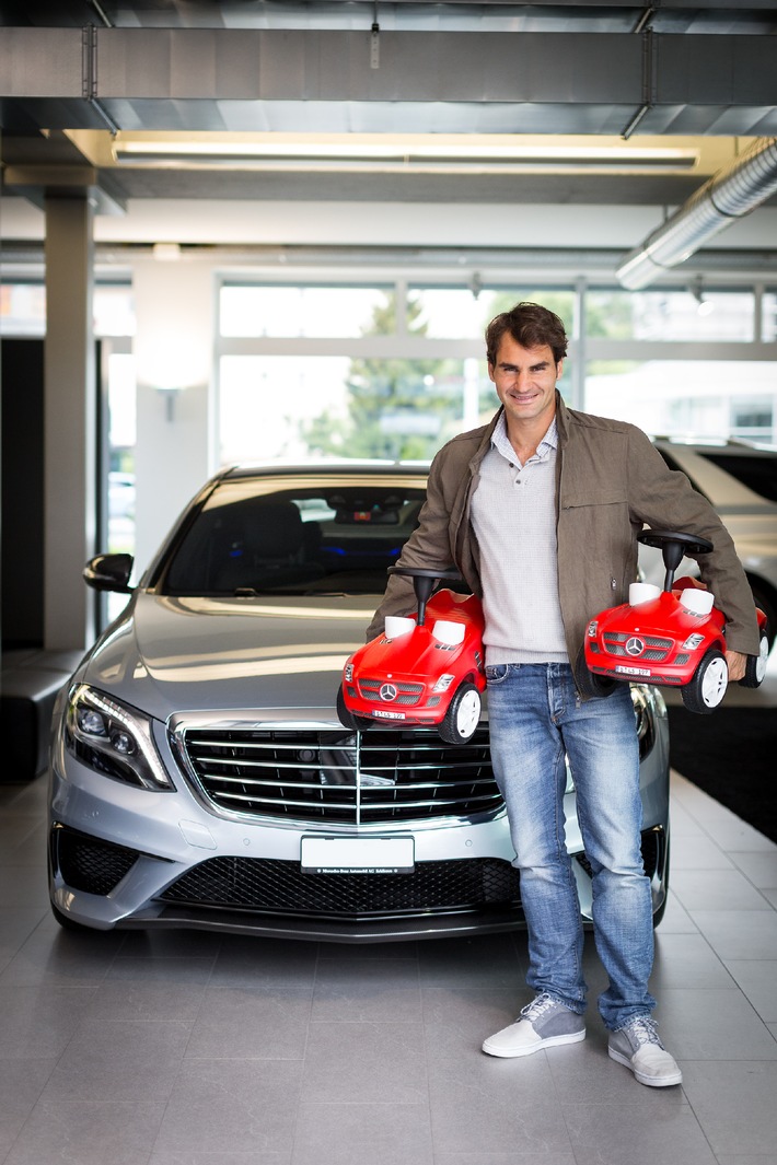 Ein Perfektes Doppel Roger Federer Ist Markenbotschafter Von Mercedes Benz Schweiz Presseportal