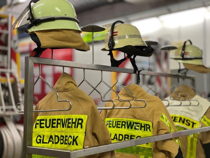 FW-GLA: Mehrere Brände in Bekleidungsgeschäften