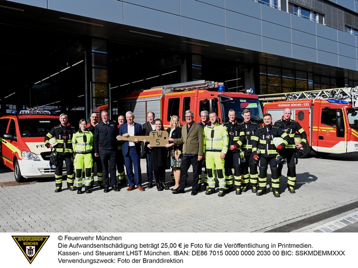 FW-M: Feierliche Einweihung der Feuerwache 5 (Ramersdorf)