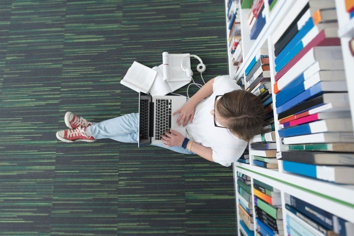 DWK Life Sciences setzt auf den digitalen Arbeitsplatz - implementiert durch Freudenberg IT. Weiterer Text über ots und www.presseportal.de/nr/110500 / Die Verwendung dieses Bildes ist für redaktionelle Zwecke honorarfrei. Veröffentlichung bitte unter Quellenangabe: "obs/Freudenberg IT/Freudenberg IT GmbH & Co. KG"