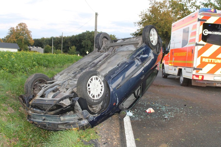 POL-COE: Olfen, Borker Straße/ Drei Verletzte bei Autounfall