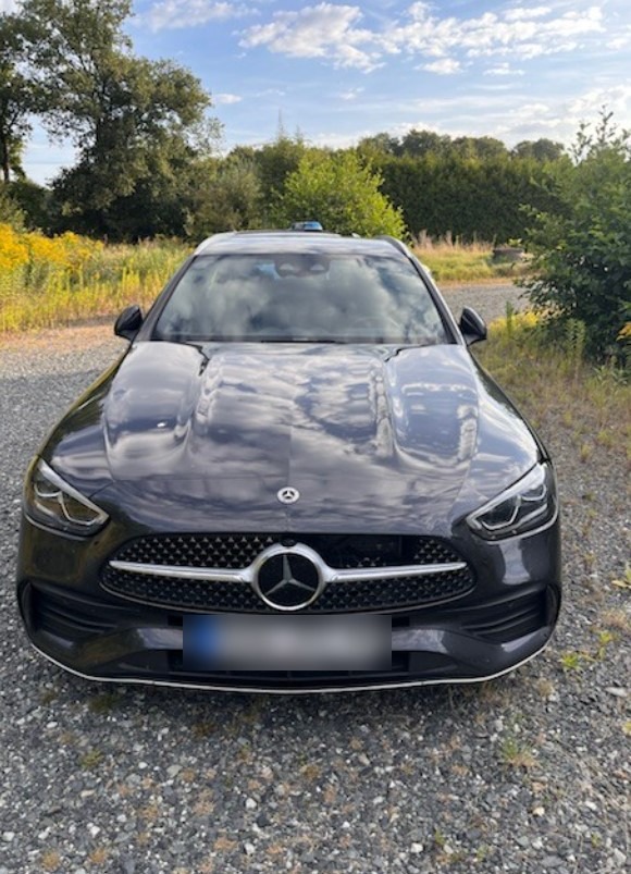 POL-ROW: ++ Zwischen Scheeßel und Rotenburg auf der B75: Zeugen nach Verfolgungsfahrt gesucht ++