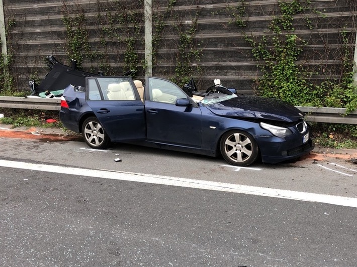 POL-MS: Unfall auf der Autobahn 42 - BMW fährt gegen Lkw