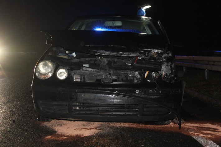 POL-BI: Unfallfahrer flüchtet zu Fuß von der A 2