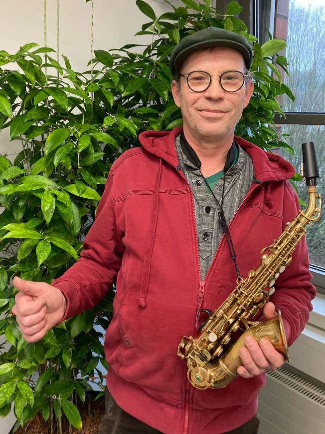 POL-BI: Gestohlenes Saxophon kehrt zum Geburtstag zurück