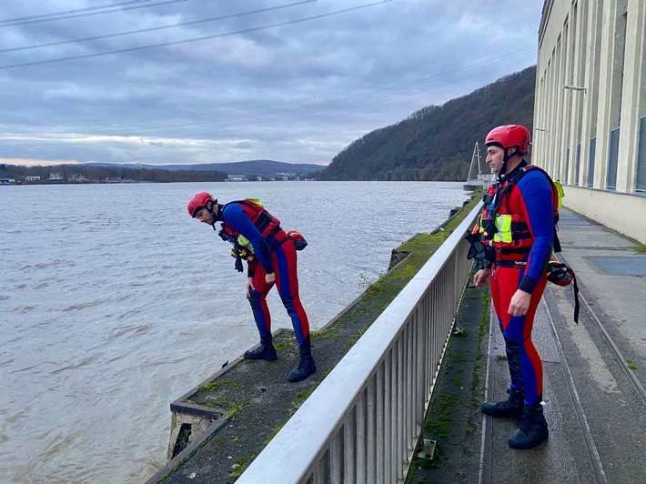 FW-EN: Wasserrettung am Hengsteysee