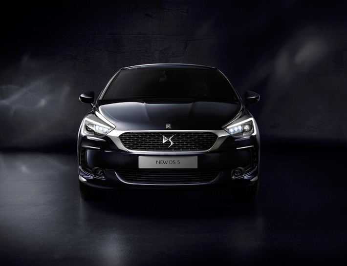 SALON DE GENÈVE 2015 : DS ENTRE DANS UNE NOUVELLE ÈRE SOUS LE SIGNE DE L