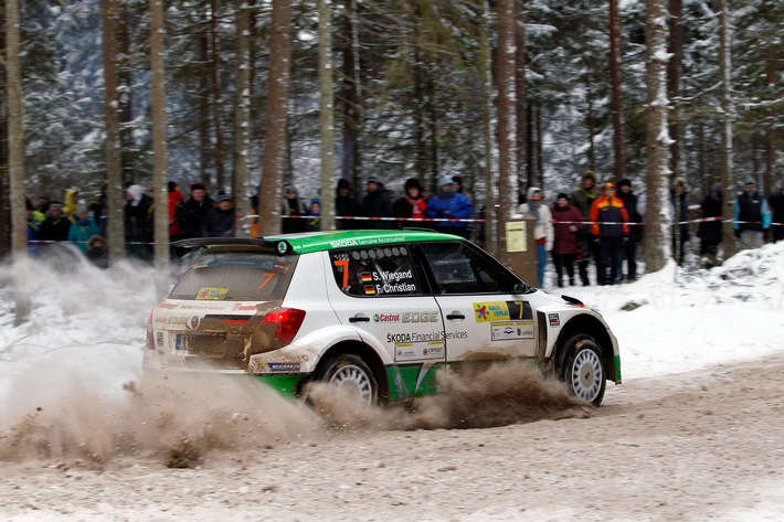 SKODA Piloten Lappi/Ferm führen die Rallye Lettland an, Wiegand/Christian auf Platz fünf (FOTO)