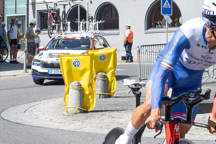 Il TCS si impegna per la sicurezza di cicliste e ciclisti al Tour de Suisse