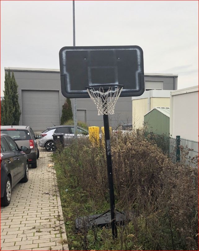POL-PDLD: Bad Bergzabern - Herrenloser Basketballkorb
