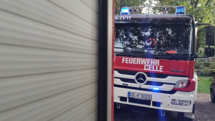 FW Celle: Schornsteinbrand in Altencelle