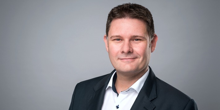 Oliver Scharfenberg / Arbeitgebersiegel: Undurchsichtig, intransparent und wirkungsvoll? Weiterer Text über ots und www.presseportal.de/nr/125586 / Die Verwendung dieses Bildes ist für redaktionelle Zwecke honorarfrei. Veröffentlichung bitte unter Quellenangabe: "obs/DIQP Deutsches Institut für Qualitätsstandards und -prüfung e.V."