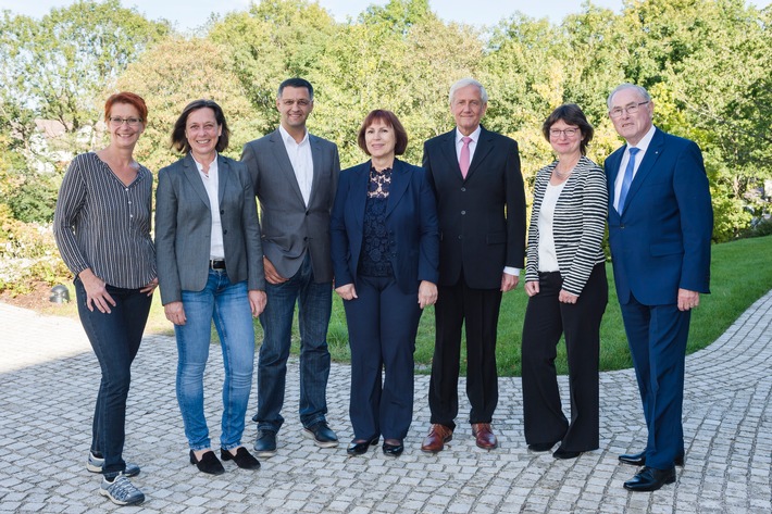 Gesundheit so früh wie möglich lernen / Die Stiftung RUFZEICHEN GESUNDHEIT! vergibt heute ihren Gesundheitspreis 2018 an das Nürnberger Projekt Klasse2000