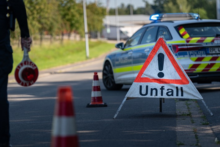 POL-PDTR: Motorradunfall mit Verletzten