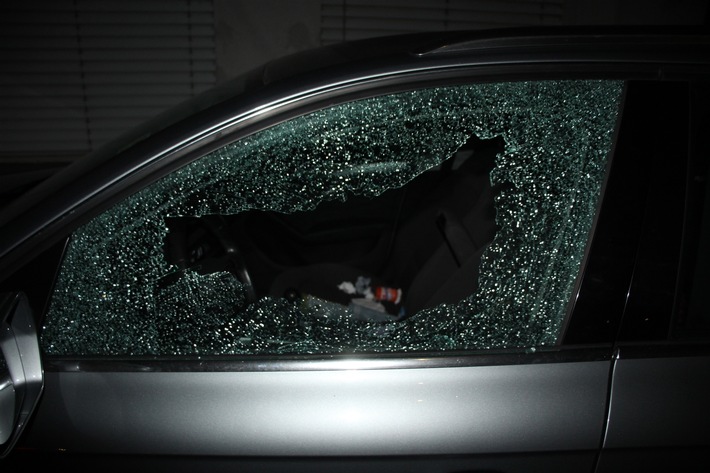 POL-NE: Serie von Autoaufbrüchen im Hammfeld - Polizei sucht Zeugen