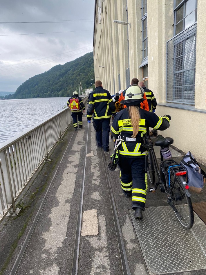 FW-EN: Feuerwehr fünf Mal im Einsatz - zwei Verletzte