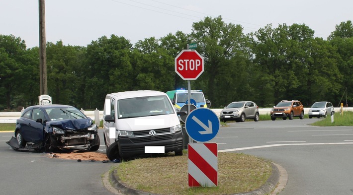 POL-COE: Lüdinghausen, B58/ Verletzte bei Unfall