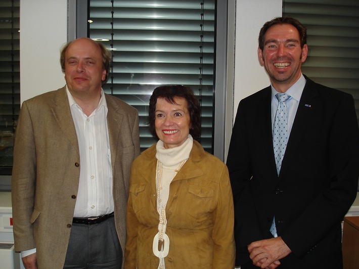 Zu Gast in einem Herzstück der Globalisierung - Der PR Club Hamburg on tour bei der HHLA