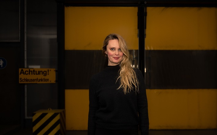 "TXL Berlin Recordings": ARTE Concert verwandelt stillgelegten Flughafen Berlin-Tegel gemeinsam mit 36 internationalen DJs in einmalige Club-Location