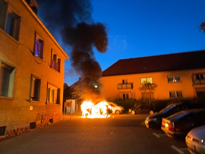 POL-PPWP: Fahrzeugbrand