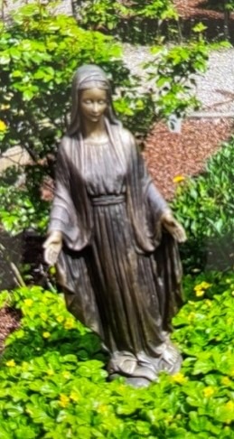 Alt-Hamborn: Bronze-Statue vom Friedhofsgrab gestohlen – Zeugensuche