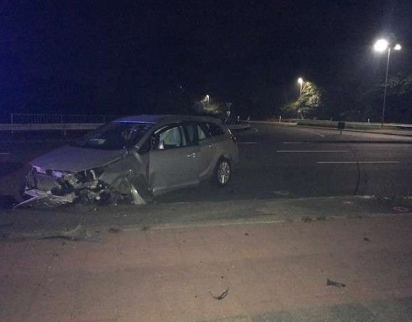 POL-WHV: Zwei Trunkenheitsfahrten in Wilhelmshaven - in beiden Fällen hatten die Fahrzeugführer über 2 Promille, in einem Fall ereignete sich unter dem Einfluss von Alkohol ein Verkehrsunfall
