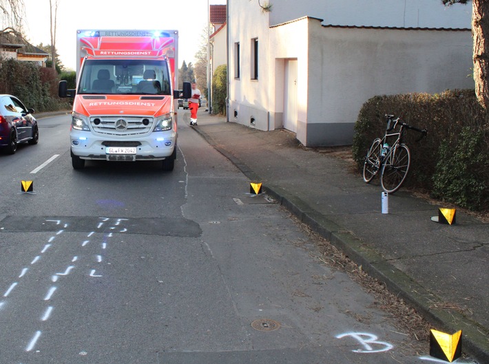 POL-RBK: Bergisch Gladbach - Rennradfahrer schwer verletzt