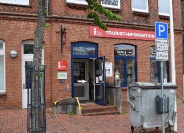 POL-FL: Einbruch in Touristinformation, Polizei sucht Zeugen