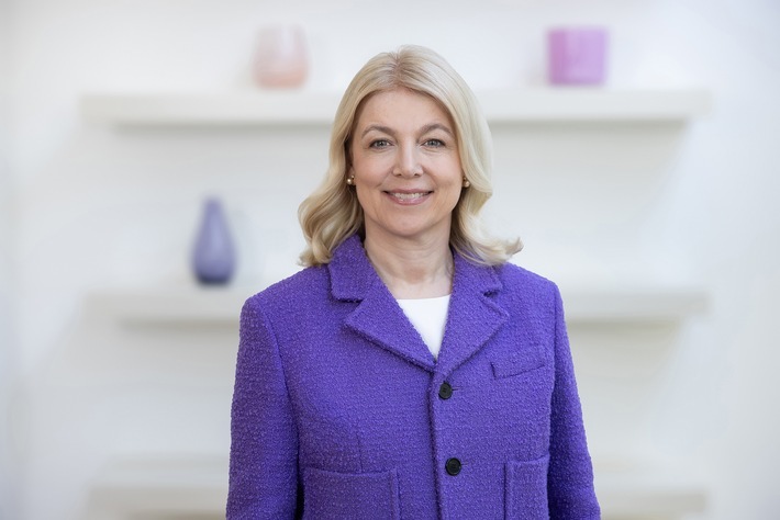 Neue Medizinische Geschäftsführerin am Klinikum Bielefeld: Prof. Dr. med. Annegret Kuhn, MBA (58), ist Ärztin, Wissenschaftlerin, Hochschullehrerin und Managerin im Gesundheitswesen. / Weiterer Text über ots und www.presseportal.de/nr/81981 / Die Verwendung dieses Bildes für redaktionelle Zwecke ist unter Beachtung aller mitgeteilten Nutzungsbedingungen zulässig und dann auch honorarfrei. Veröffentlichung ausschließlich mit Bildrechte-Hinweis.