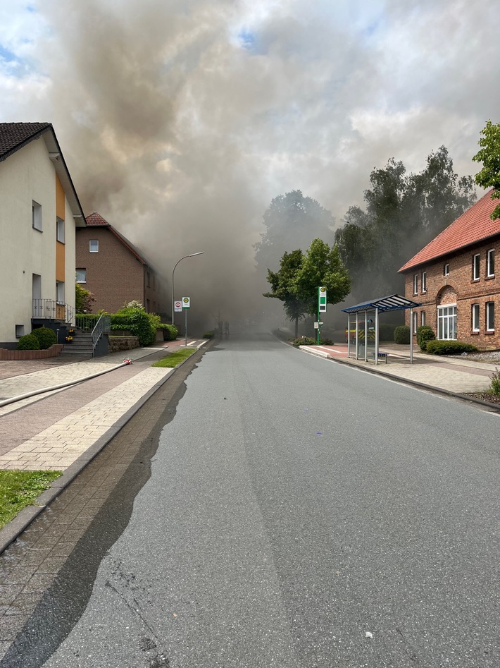 POL-PB: Brand eines Hauses - Ortsdurchfahrt in Kleinenberg gesperrt