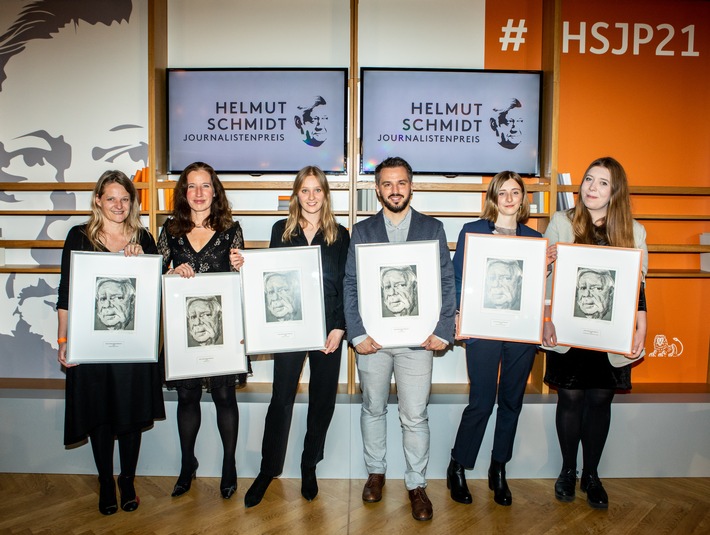 Helmut Schmidt Journalistenpreis 2021 / Ausgezeichnet wurden Tin Fischer und Hannah Knuth (Die Zeit), Barbara Klingbacher (NZZ) und Maja Helmer (Freie Autorin für das ZDF)