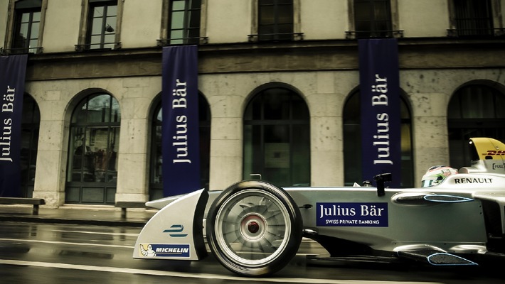 Formula E car in the streets of Geneva - Julius Baer promotes sustainable technologies
