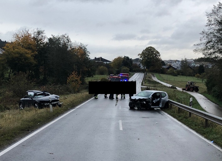 POL-PDTR: Verkehrsunfall mit Schwerverletzten