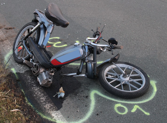 POL-MI: Zwei Zweiradfahrer bei Unfall in Bierde schwer verletzt