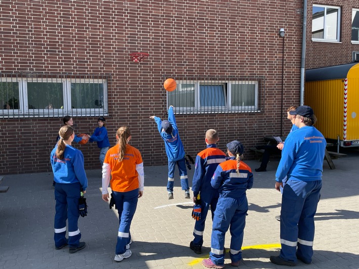 FW Lehrte: Jugendfeuerwehr Ahlten erreicht 1. Platz beim Orientierungs-Marsch