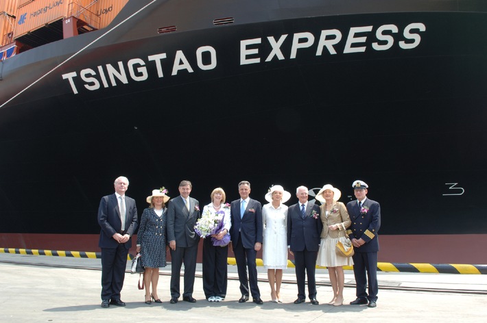 Neuer Container-Riese für Hapag-Lloyd / &quot;Tsingtao Express&quot; befährt die Route Europa-Fernost
