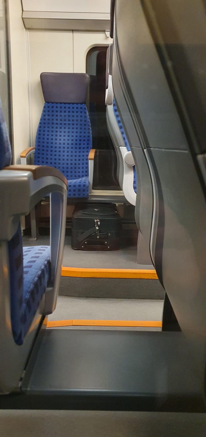 BPOLI MD: Vergessener Koffer in S-Bahn führt zum Einsatz von Spezialkräften der Bundespolizei